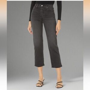 Levi’s Ribcage Straight Ankle button fly washed black